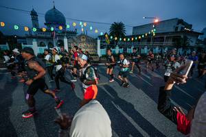 BIB: 
                            <button type="button" onclick="openModal(26232181)" class="btn btn-primary btn-sm float-right btn-popup" data-toggle="modal" data-target=".modal-high-quality">
                        <i class="fas fa-shopping-cart"></i> Add to Cart
                    </button>
                                            <button type="button" onclick="isThisMe(26232181, true)" class="btn btn-success btn-sm float-right btn-popup btn-isme hidden" data-toggle="tooltip" data-placement="bottom" title="นี่คือรูปของคุณใช่ไหม คลิกที่นี่เพื่อเอาเข้าอัลบั้ม">
                        <i class="fas fa-plus"></i> Add to album
                    </button>
                    <button type="button" onclick="isThisMe(26232181, false)" class="btn btn-warning btn-sm float-right btn-popup btn-isnotme hidden">
                        <i class="fas fa-ban"></i> Remove from album
                    </button>